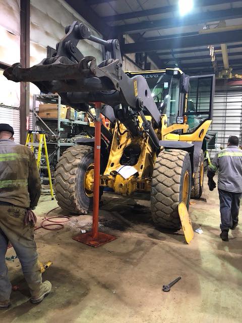 Loading Arm Stand For Volvo Heavy Equipment
